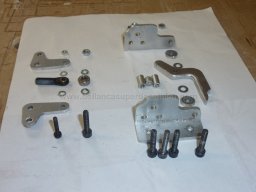 Towing hook assembly (26)